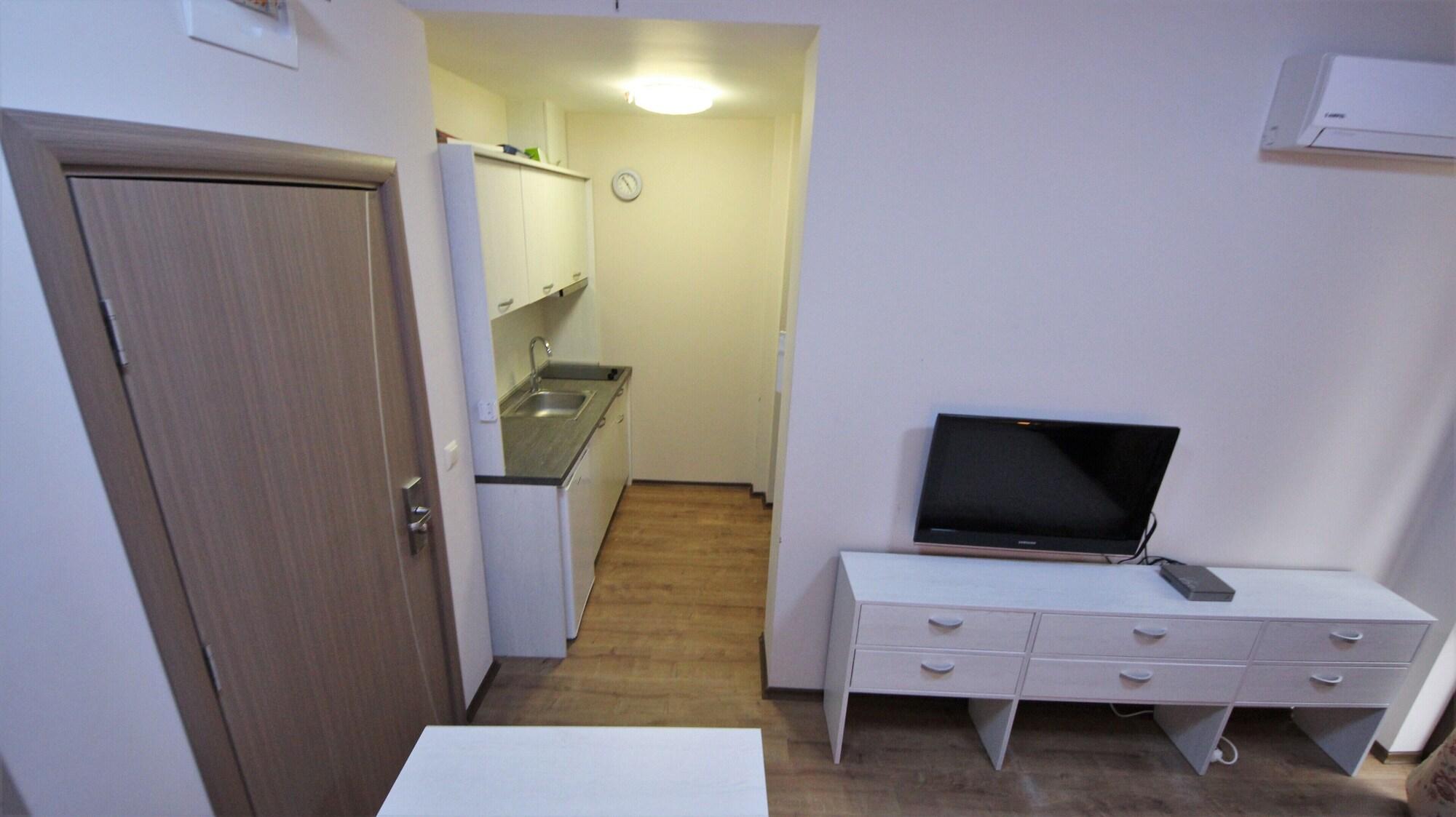 Menada Tarsis Apartments Sunny Beach Exterior foto
