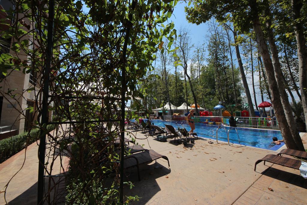 Menada Tarsis Apartments Sunny Beach Exterior foto