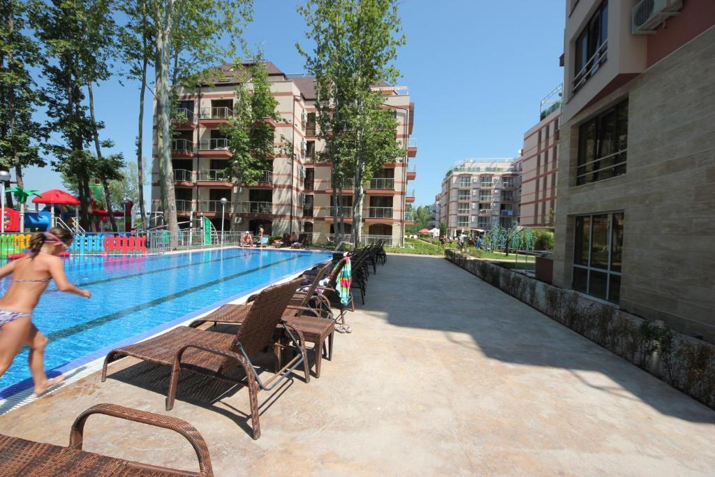 Menada Tarsis Apartments Sunny Beach Exterior foto
